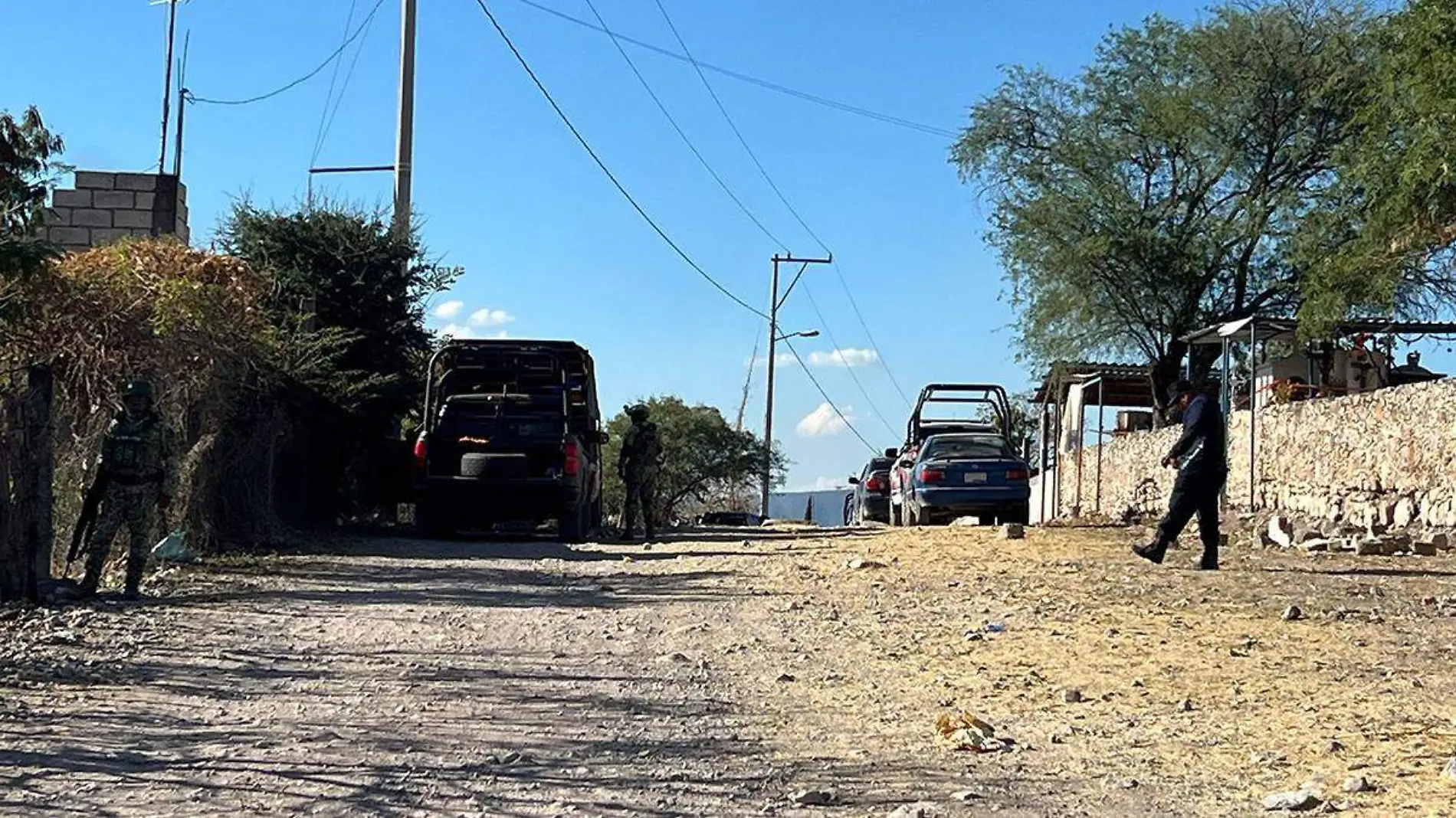 Víctor N., un despachador de gasolina en la estación de Atencingo,fue el hombre que estaba siendo sepultado en el panteón de Viborillas